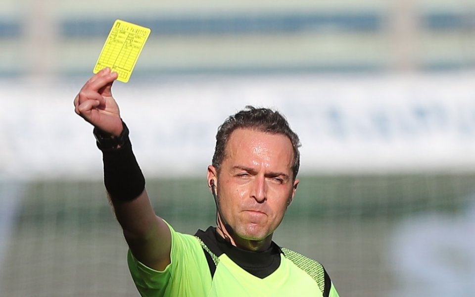 Футболните арбитри в Италия вече са готови да се завърнат