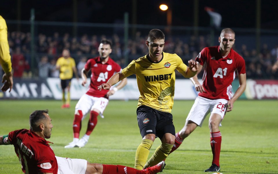 Капитанът на ЦСКА Петър Занев обяви, че Али Соу не