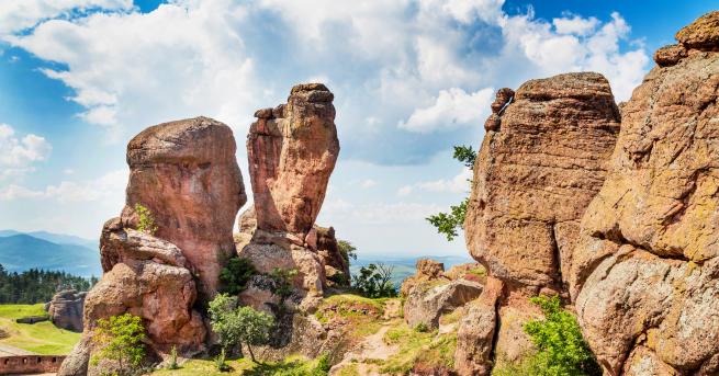 България Величествени върхове, пещери, водопади - къде в България да