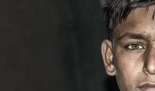 Заради недохранване - стотици деца в Индонезия жертва на коронавируса