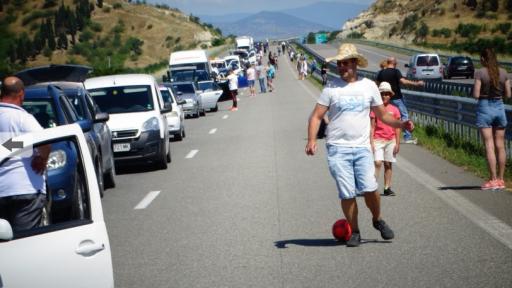  Огромна опашка от коли за влизане в Гърция (СНИМКИ) 
