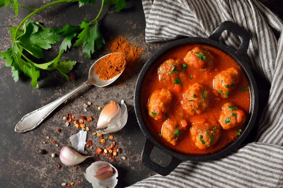  кюфтета доматен сос храна вкусно тапас Испания 