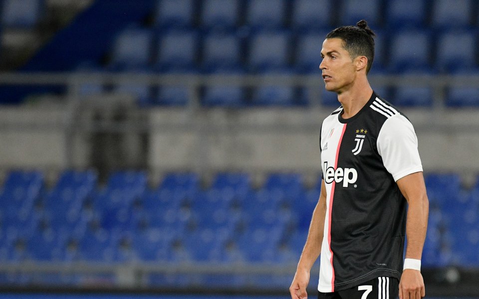 Сестрата на Кристиано Роналдо - Елма Авейро подкрепи брат си