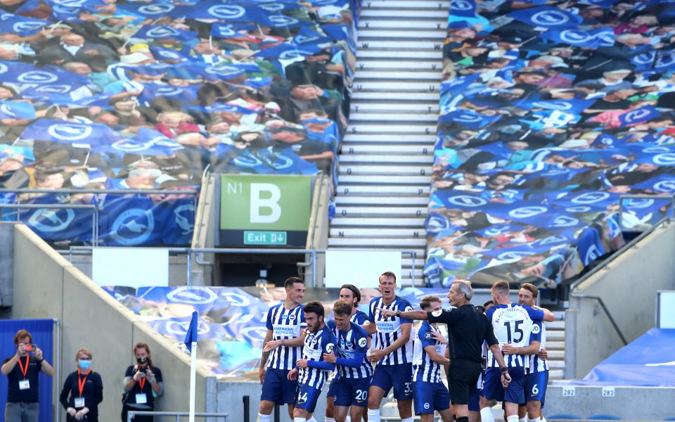 Арсенал пропусна шанса да се приближи до отборите, които спорят