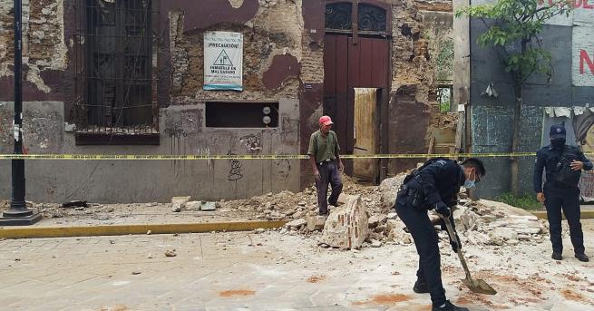 Свят Мощно земетресение разтърси Мексико има жертва Трусът е бил