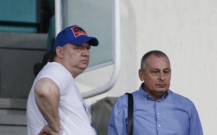 Жейнов изригна: Ако някой те зарива с лай*а, значи си го накарал да се насе*е