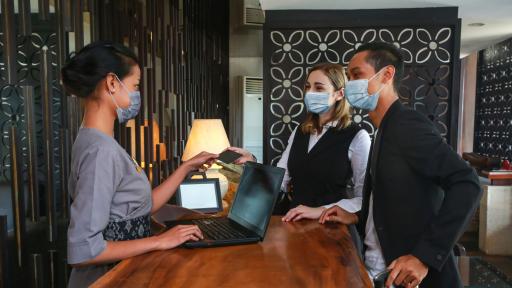  При какви ограничения ще работят хотелите у нас това лято 