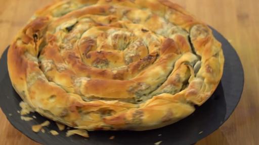  Рецепта за домашна баница със спанак и козе сирене 