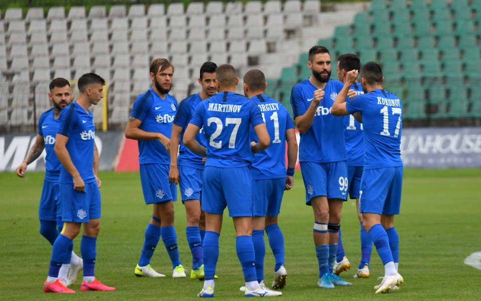 Вратарят Васил Симеонов ще продължи своята кариера в Арда, под