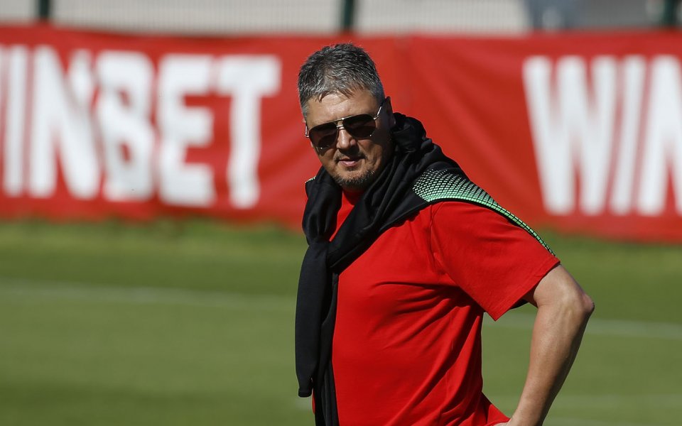 Наставникът на Царско село Любослав Пенев бе доста &bdquo;мек&rdquo; след