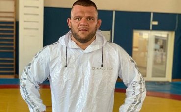 Бившият национал по борба Николай Щерев е починал тази сутрин в