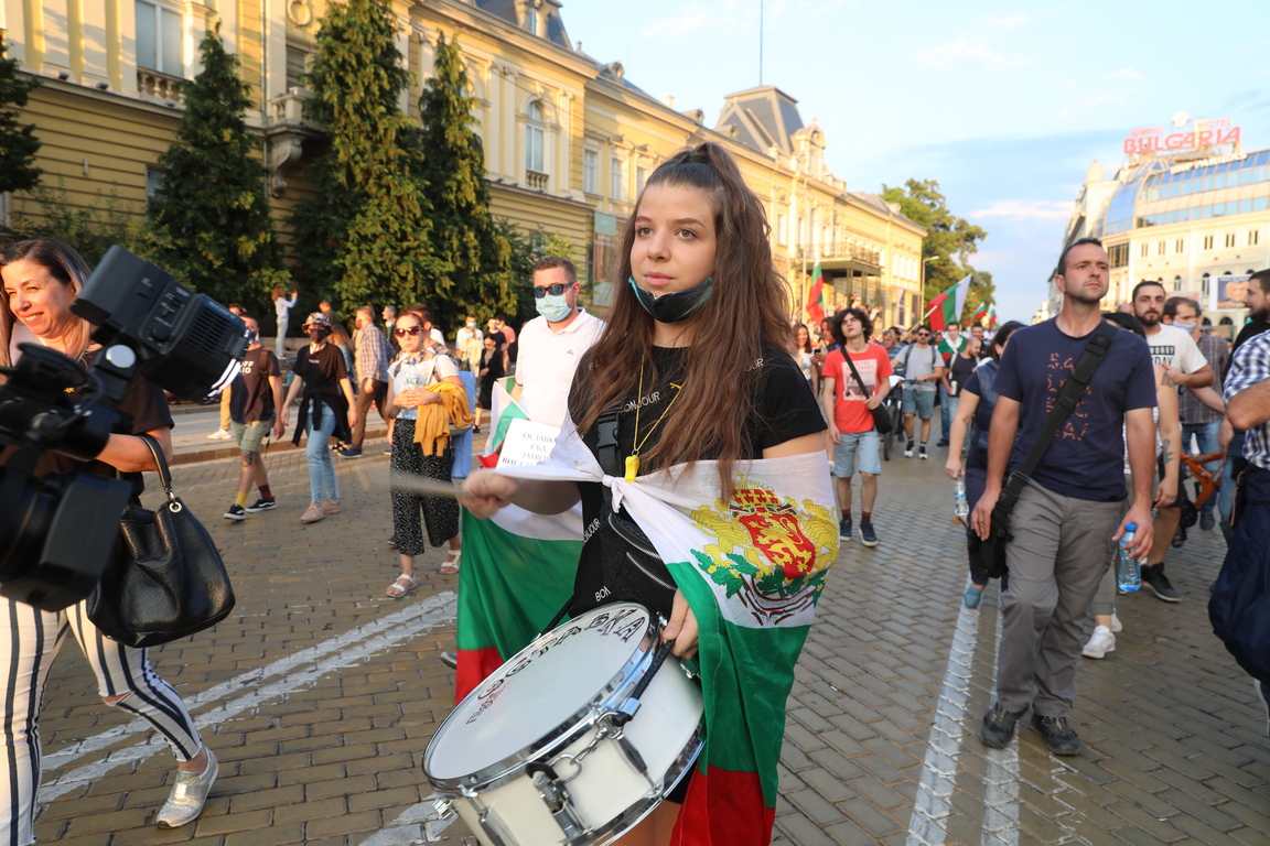 <p>Седма вечер антиправителствени протести в София</p>