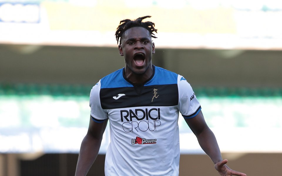 Ювентус се насочва към головата машина на Аталанта Дуван Сапата.