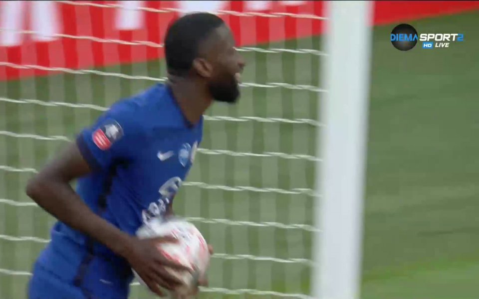 В 74-ата минута Челси стигна и до трети гол, след