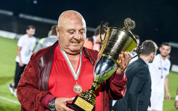 Венци Стефанов се подигра жестоко с Бандата: Има акъл, колко да не си размени обувките