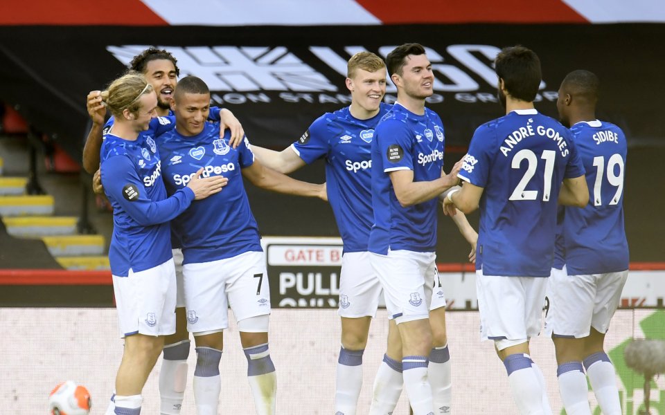 Отборът на Евертън се поздрави с минимален успех с 1:0