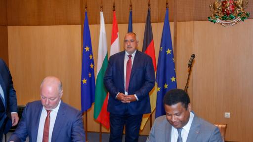  Подписаха концесията на летище София 