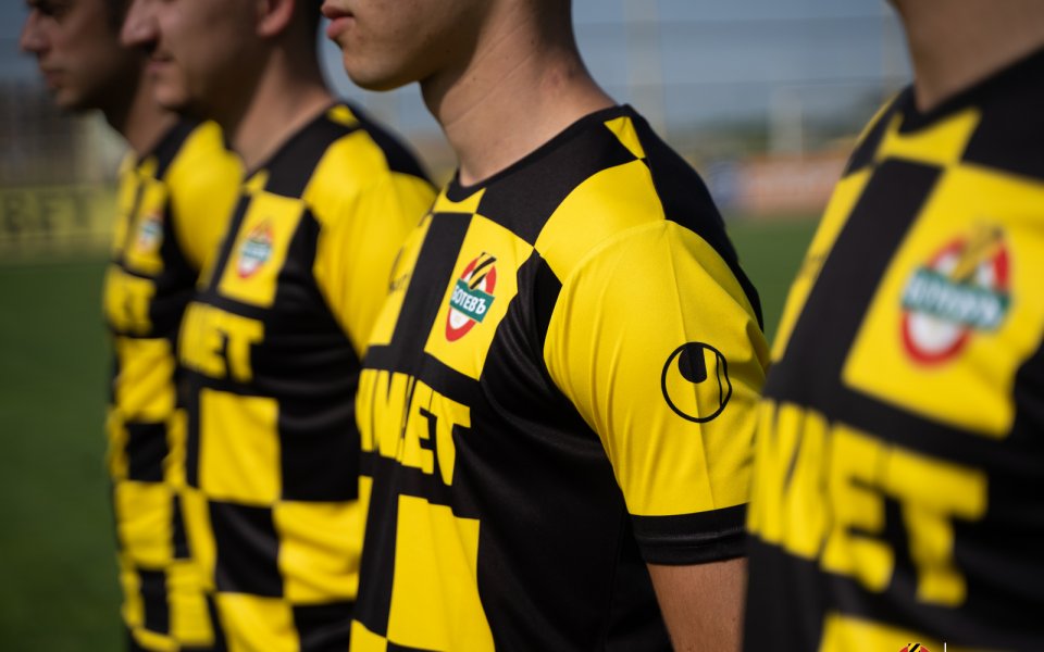 Ботев Пловдив показа новите екипи