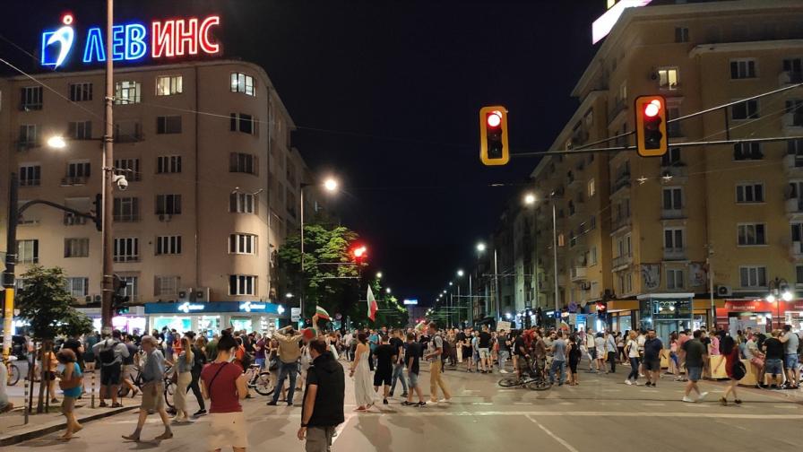  Антиправителствените митинги не престават 