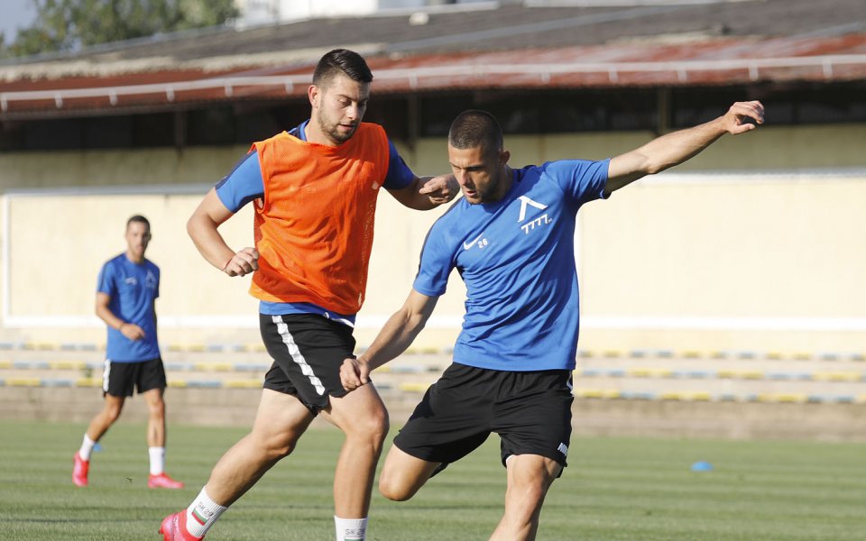 "Не съм си тръгнал от Левски заради пари". Това заяви