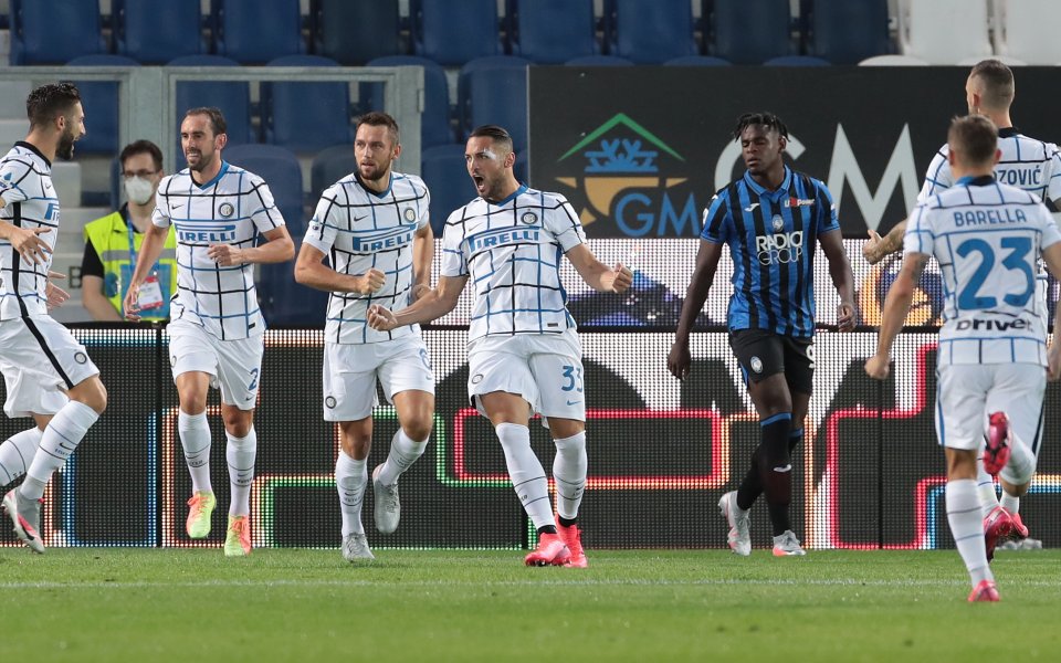 Аталанта и Интер играят при резултат 0:2. Това е пряк