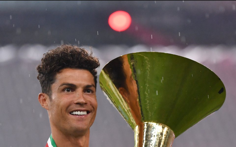 Звездата на Ювентус Кристиано Роналдо опроверга слуховете, че ще напусне