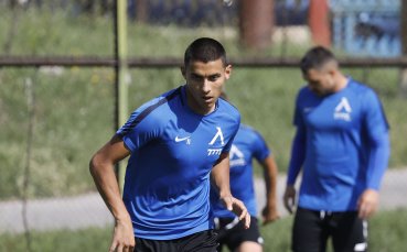 Младият футболист на Левски Здравко Димитров има потенциал да се