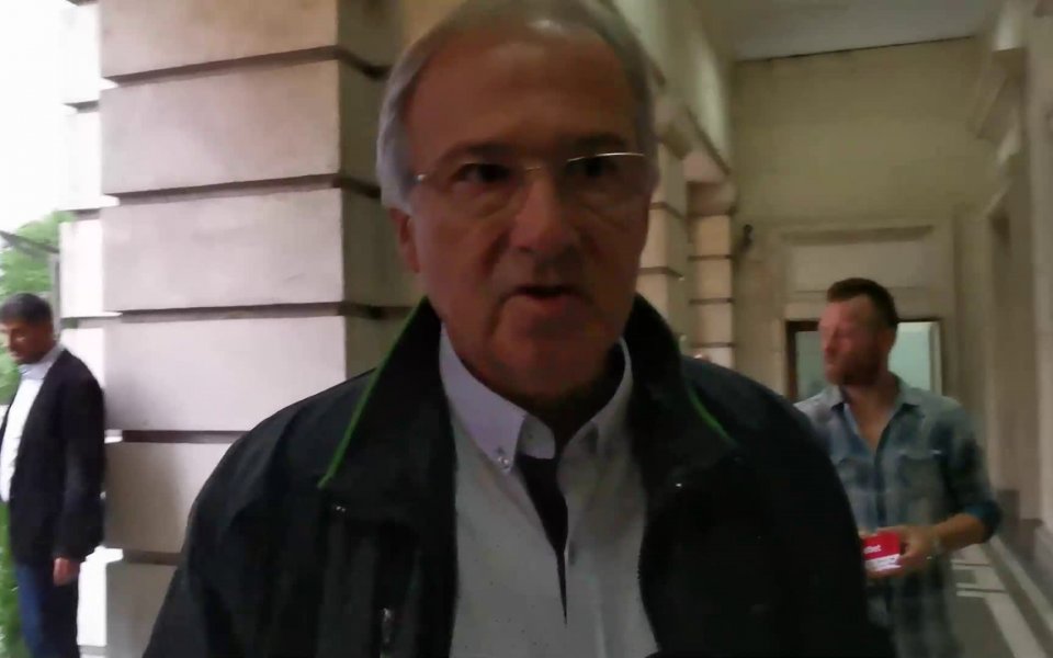 .native-ad-suggested-news { position: relative; margin-bottom: 40px; width: 100%; padding: 20px