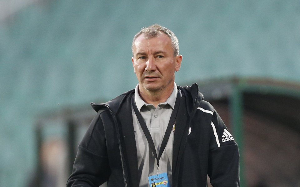 Крилото на ЦСКА Греъм Кери е с контузия в коляното