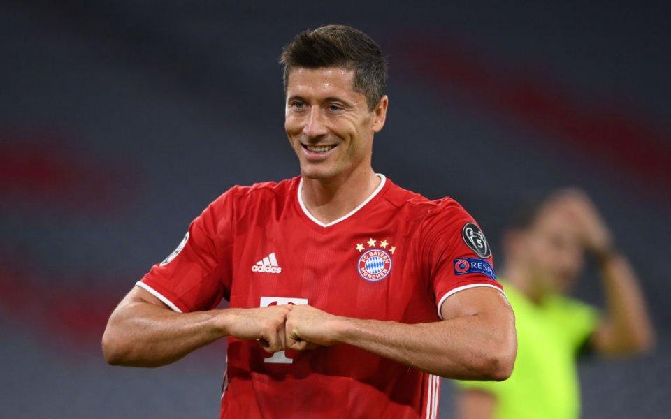 Нападателят на Байерн Мюнхен Роберт Левандовски се разписа два пъти