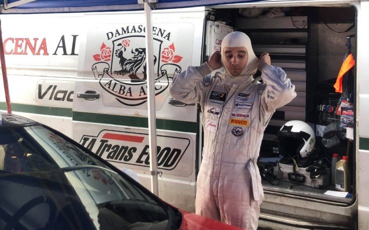 Иван Влъчков с полпозишън в първия кръг на писта Енеос