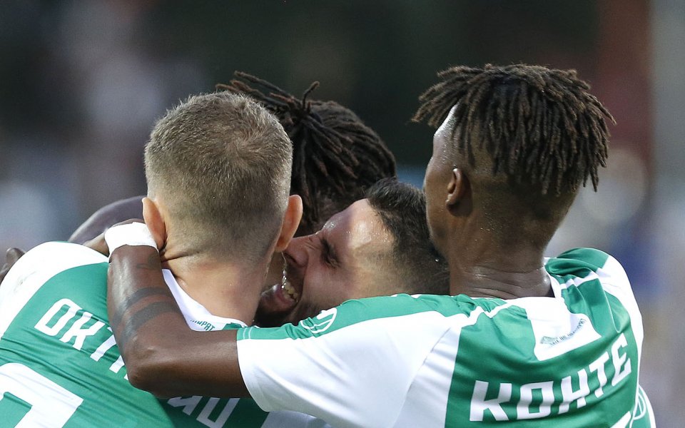 Ботев Пловдив и Берое играят при резултат 2:2 на комплекс