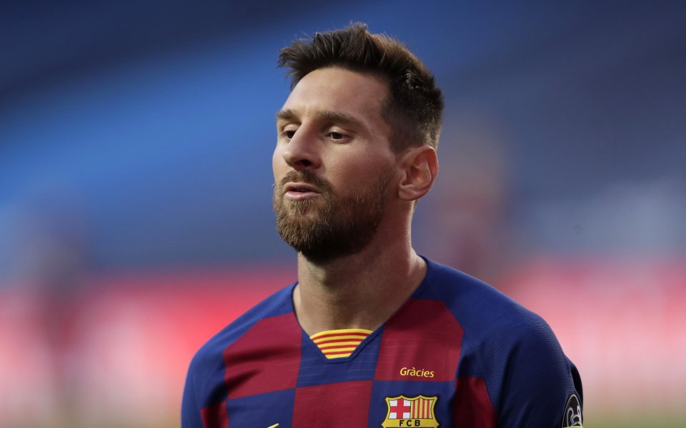 Нападателят на Ювентус Гонсало Игуаин предупреди суперзвездата на Барселона Лионел