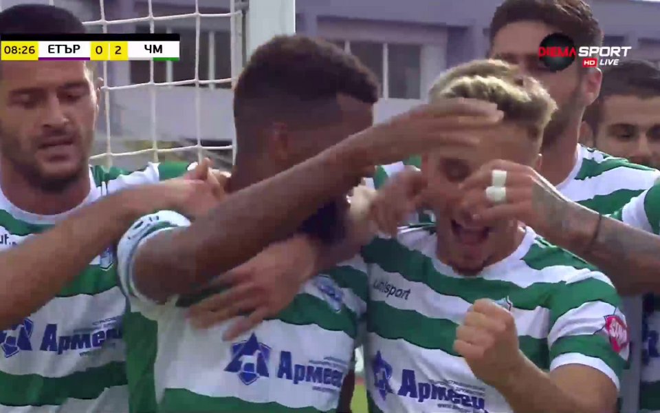 Черно море има комфортен аванс на почивката от 2:0 срещу