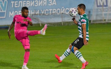 Защитникът на Лудогорец Сисиньо може да дебютира за България още