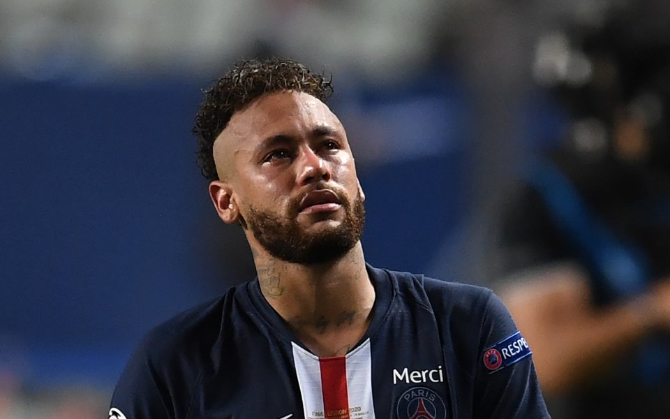 Нападателят на Пари Сен Жермен Неймар беше много разстроен след