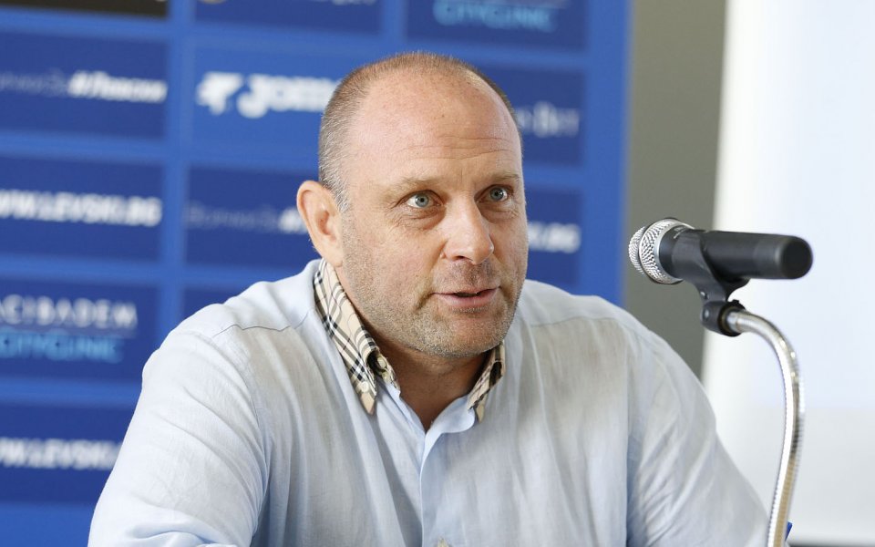 Левски ще обяви два сериозни спонсора през октомври. Това каза