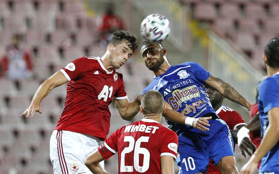 ЦСКА играе с малтийския Сайрийнс при резултат 0:1 в мач