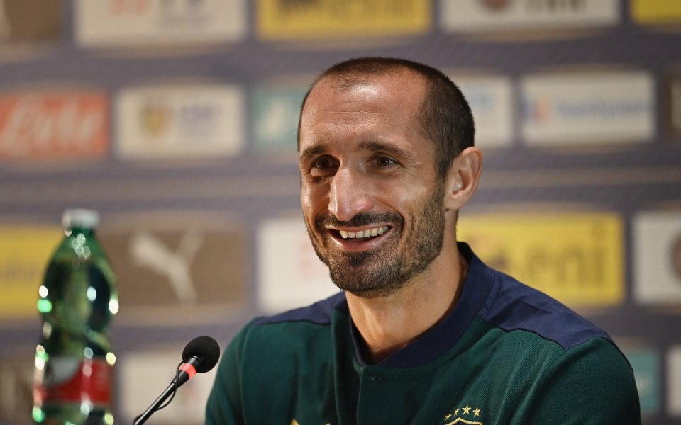 Капитанът на Ювентус и Италия Джорджо Киелини може да се