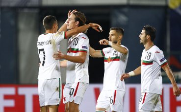 Националният отбор на България играе с Република Ирландия при резултат 1 1