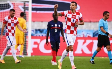 Отборите на Франция и Хърватия играят при резултат 2 1 в сблъсък