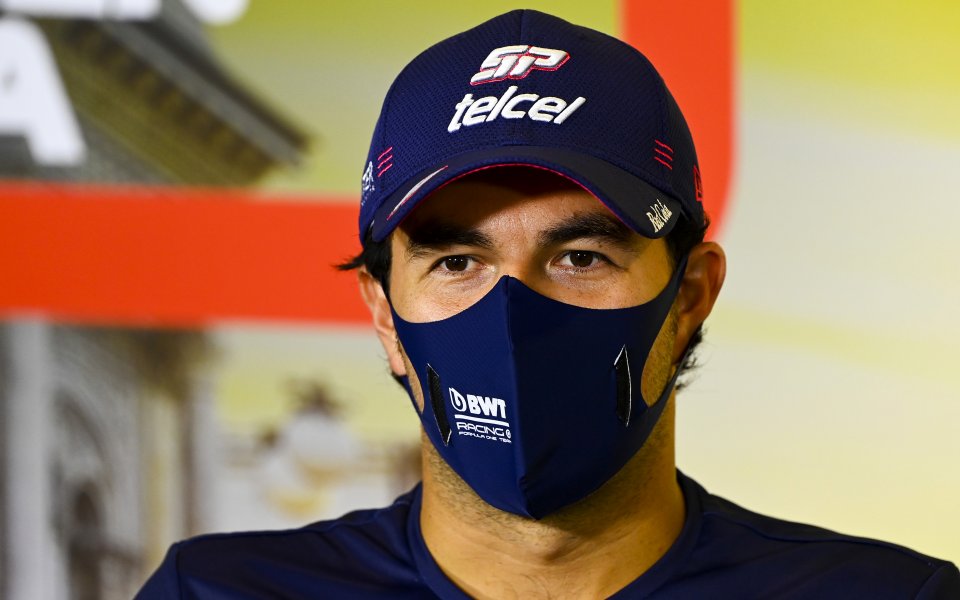 Пилотът на Рейсинг Пойнт Серхио Перес обяви, че ще се