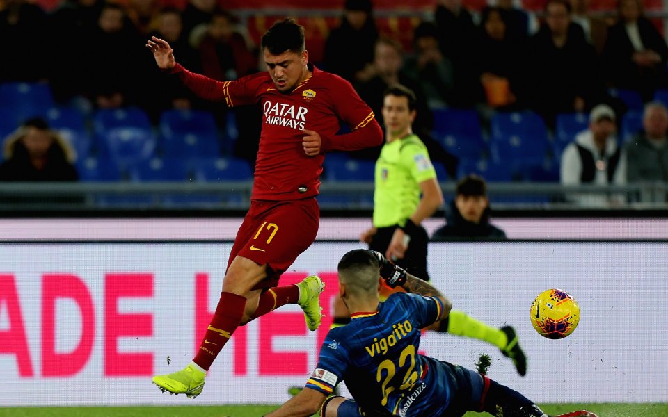 Отборът на Нюкасъл проявява сериозен интерес към играча на Рома