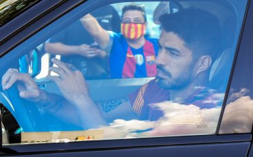 33 годишният нападател на Барселона Луис Суарес рискува да проведе целия