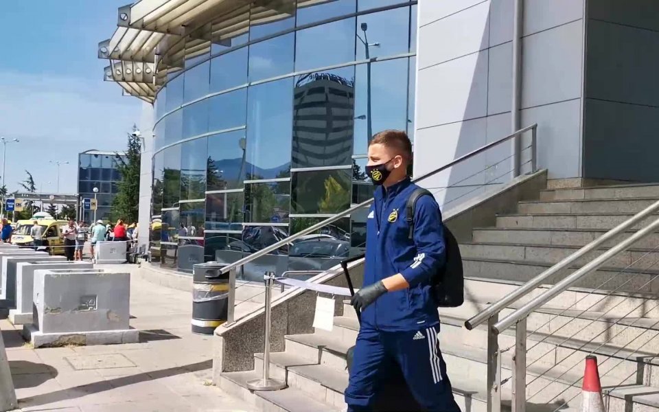 Отборът на БАТЕ Борисов пристигна в София за двубоя от