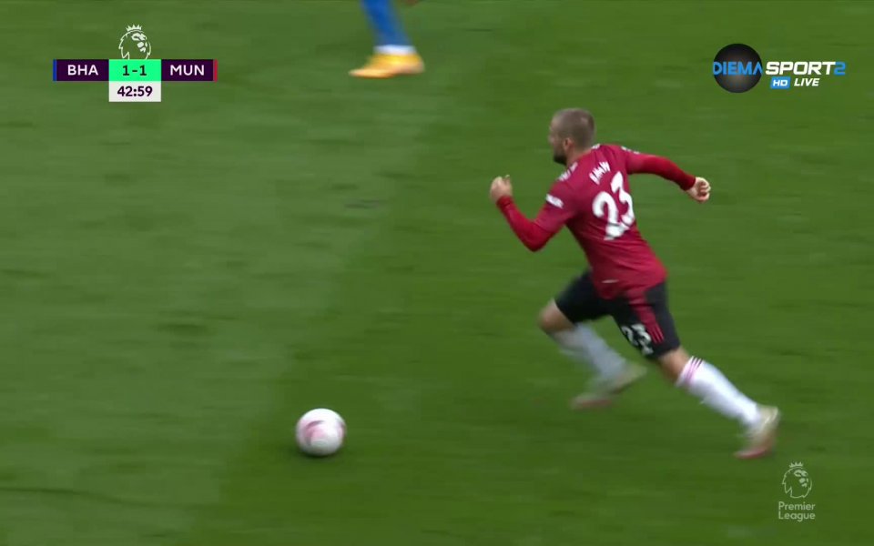 Отборът на Мачнестър Юнайтед изравни за 1:1 при гостуването на