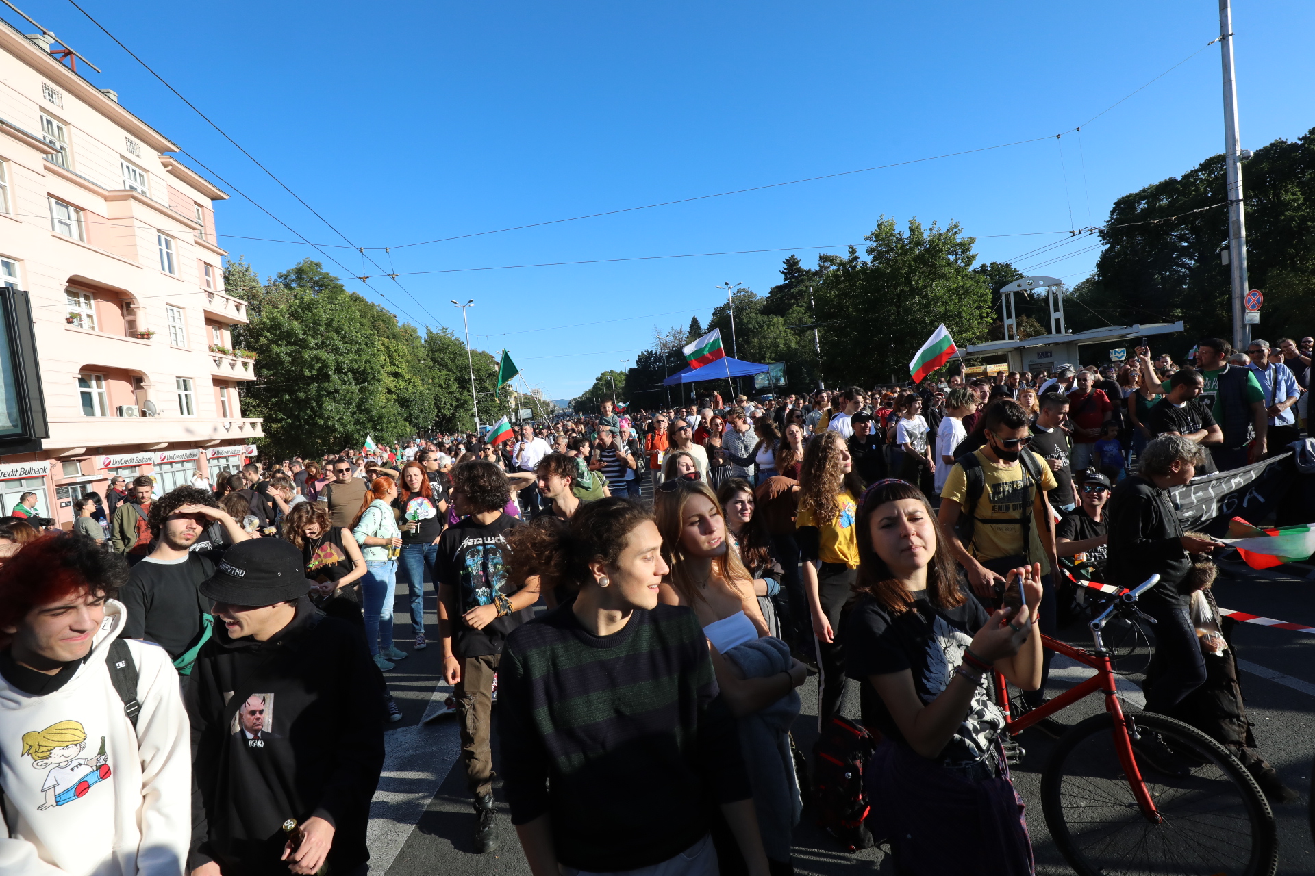 <p>Митинг-концерт блокира &quot;Орлов мост&quot;</p>