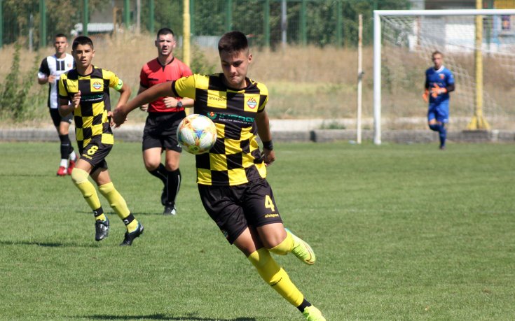Двама от Ботев с повиквателна за България U17