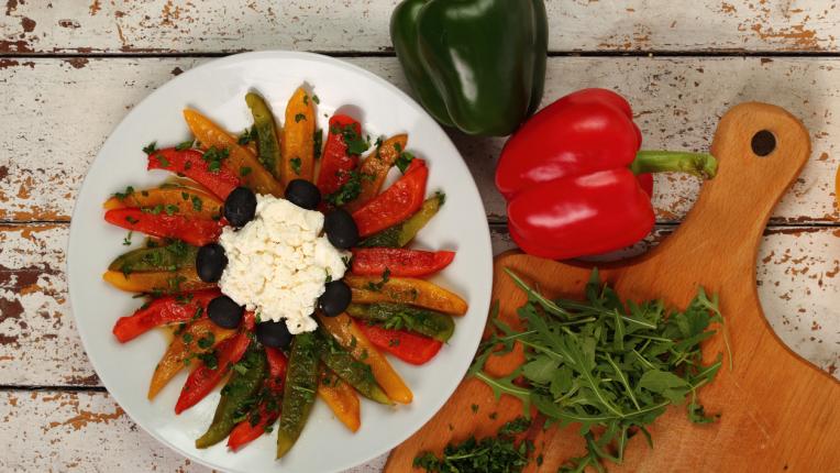  5 есенни салати, които заслужават място на вашата софра 