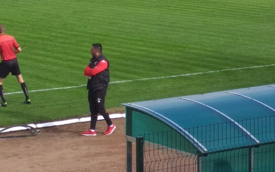 Треньорът на Ботев Ихтиман Валери Свиленов определи групата от 18